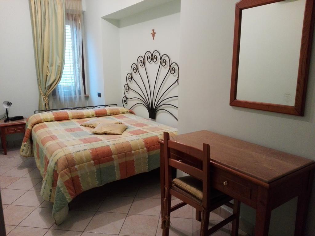 Hotel Ponte San Vittorino Assisi Eksteriør bilde