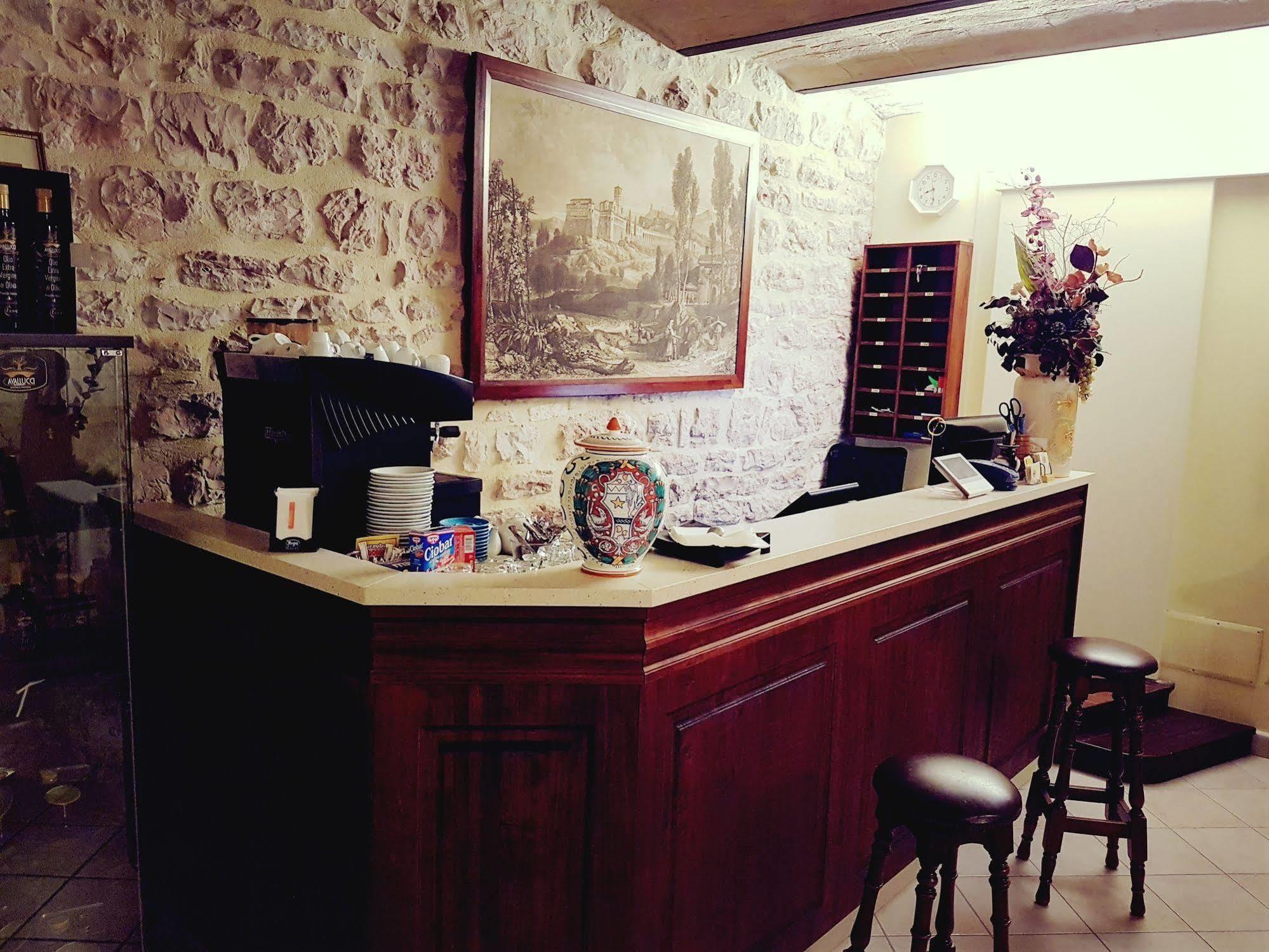 Hotel Ponte San Vittorino Assisi Eksteriør bilde
